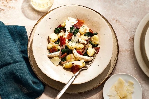 gnocchi_with_roast_chicken_bacon_and_kale